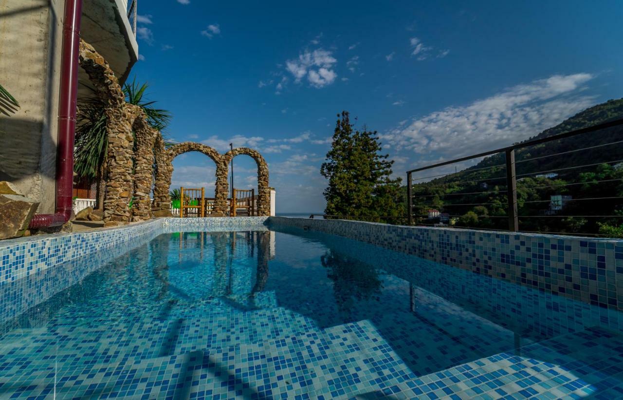 Aniva The Hotel Batumi Exterior foto